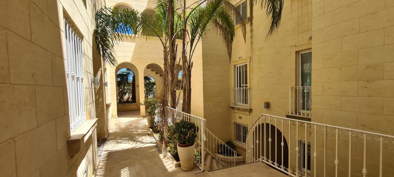 Appartamento Il Bejta penthouse Qala Esterno foto